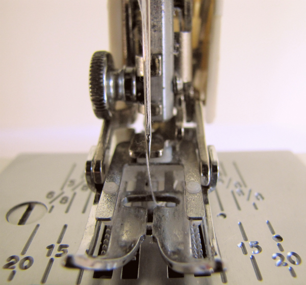 Walking Foot Attachment For A Sewing Machine: What It Is And Why To Use It