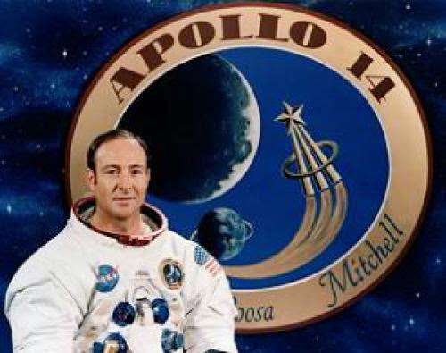 Apollo Astronaut Admits The Alien Threat Is Real On Uk Radio Show
