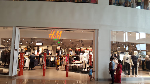 H&M, Inorbit Mall, Palm Beach Rd, Sector 30A, Vashi, Navi Mumbai, Maharashtra 400703, India, Discount_Store, state MH