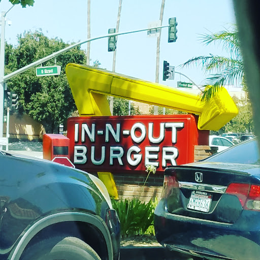 Hamburger Restaurant «In-N-Out Burger», reviews and photos, 2098 Foothill Blvd, La Verne, CA 91750, USA
