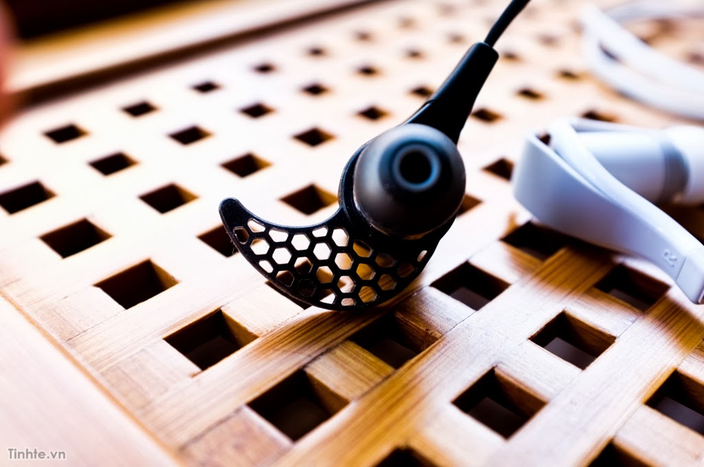 So sánh nhanh 3 tai nghe: Sony SBH80, Plantronics Backbeat Go 2, Jaybird Gear BlueBuds X Tinhte-9.