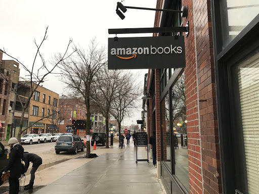 Book Store «Amazon Books», reviews and photos, 3441 N Southport Ave, Chicago, IL 60657, USA