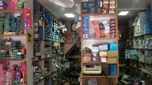 Meenakshi Sanitary & Hardware Store, Shop No. 12 & 13, Central Market, Naraina Industrial Area Phase 1, New Delhi, Delhi 110028, India, Bathroom_Supply_Shop, state DL