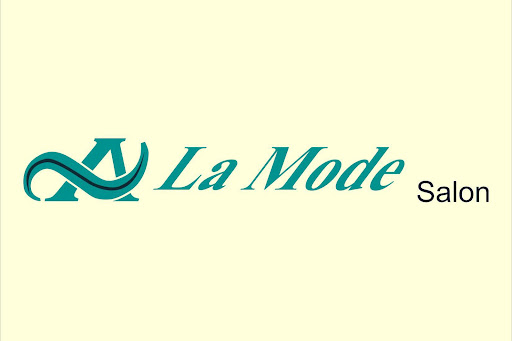 A La Mode Salon logo