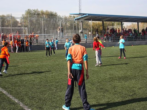 Más de 300 alumnos de primaria participaron en el I Torneo Interescolar de Rugby Tag Zona Juan de la Cierva 2014/2015