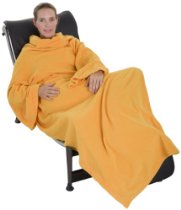 <br />Napelino - Die Kuscheldecke / Lesedecke / Wellnessdecke mit Ärmeln, honiggelb