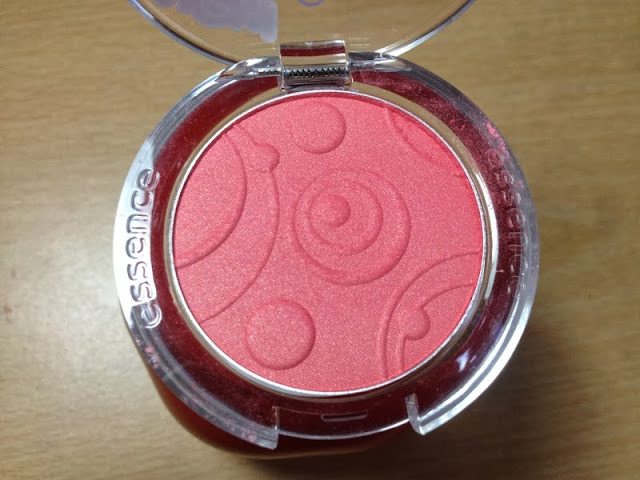 Essence Silky Touch Blush Life's a Cherry Swatches
