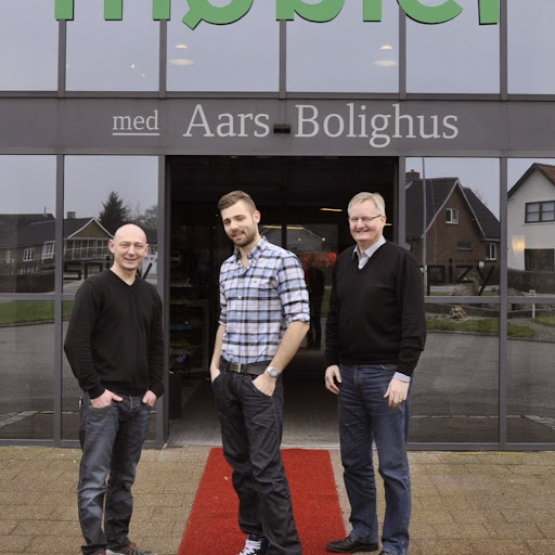 Møblér med Aars Bolighus logo