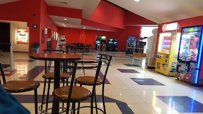 Photos of Cinemex La V&iacute;a