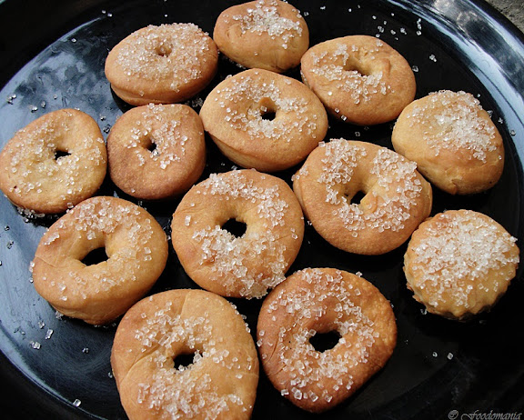 Eggless Vanilla Baked Doughnuts | Baked Donuts