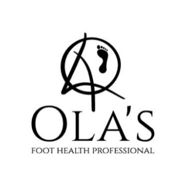 Ola's Nail Salon logo