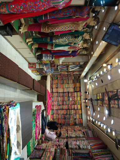 Om Emporium, Shop no 30, Rama market, Dispensary Road, Dehradun, Uttarakhand 248001, India, Wedding_Shop, state UK