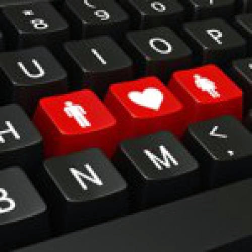 Three Ways To Handle Online Dating Messages