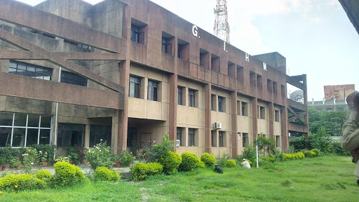 Government Institute Of Hotel Management, Saharanpur Rd, Govt.Industrial Estate, Patel Nagar, Dehradun, Uttarakhand 248001, India, Government_College, state UK