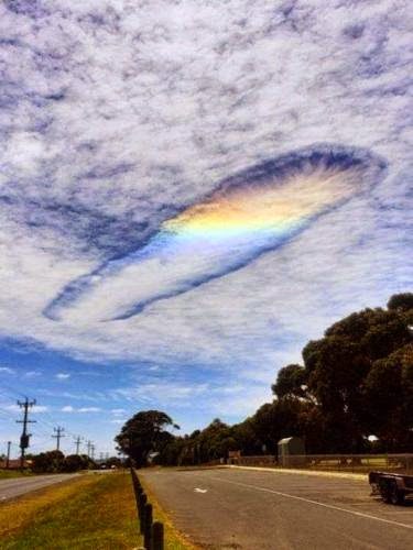 Thousands See Giant Ufos All Over Australia On Nov 3 2014 Ufo Sighting News