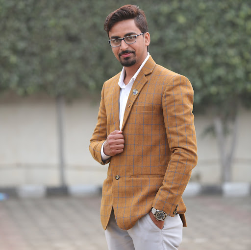 Munish Sharma review