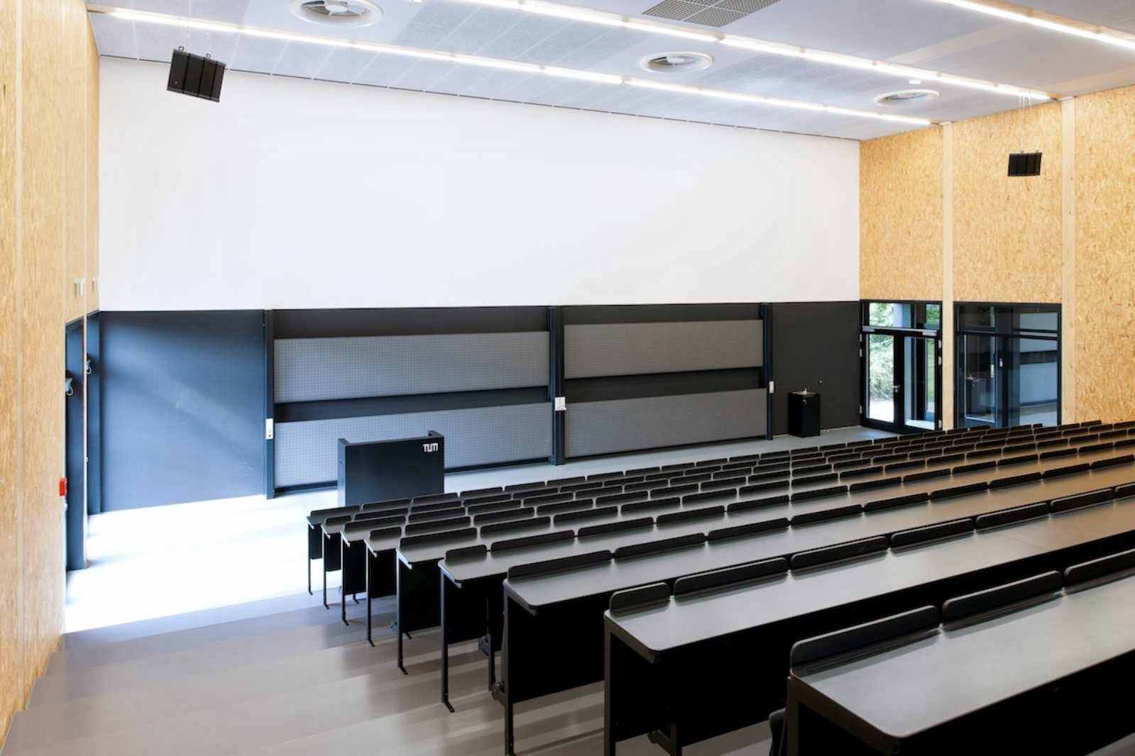 Lecture Hall by Deubzer König Rimmel Architekten