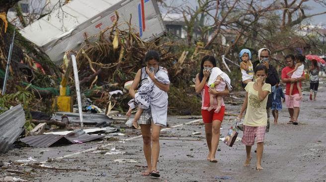 PHOTOS: Caused by Typhoon Yolanda (Haiyan) Photos-Caused-by-Typhoon-Yolanda-Haiyan-11-16-2013-28