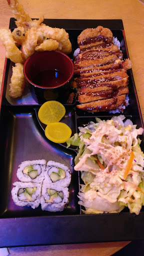Sushi Restaurant «Sushi Niichi», reviews and photos, 705 W 24th St Ste B, Austin, TX 78705, USA