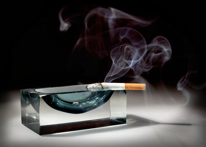 Photo d'une cigarette avec sa fumée Tuto-Cig-12