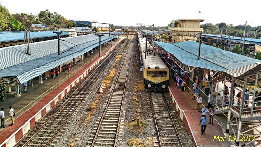 Tambaram, Tambaram Railway Bridge, West Tambaram, Tambaram, Chennai, Tamil Nadu 600045, India, Train_Station, state TN