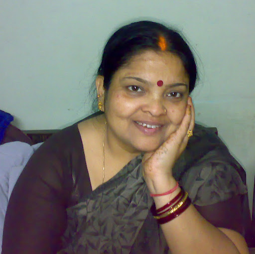 Anita Shukla Photo 15