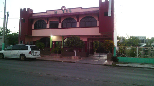 Hacienda Cortés Chetumal, Calle Jose Maria Morelos # 71, Centro, 77000 Chetumal, Q.R., México, Alojamiento en interiores | QROO
