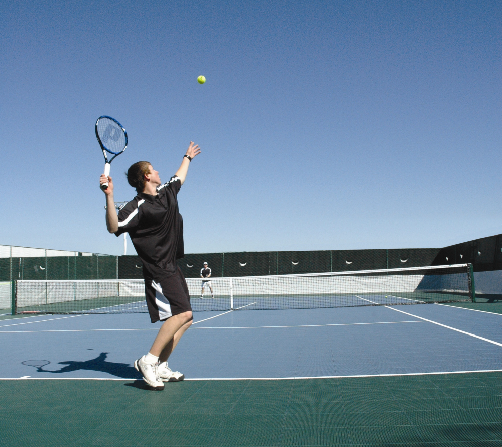 В теннисной спортивной. Теннис. Большой теннис. Спорт теннис. Профессиональные теннисисты.