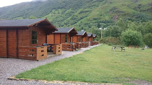 Find campsites in Leven for caravans, tents or glamping