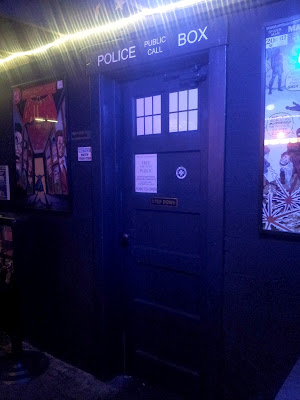 The Tardis Room, Portland, Oregon, Dr Who theme restaurant, English pub