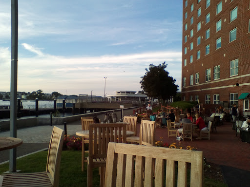 Seafood Restaurant «Harborside Grill and Patio», reviews and photos, 101 Harborside Dr, Boston, MA 02128, USA