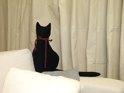 黒猫クッション