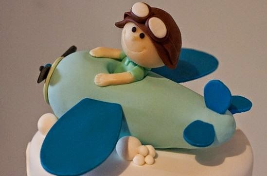 Airplane Birthday Cakes