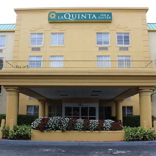 La Quinta Inn & Suites by Wyndham Miami Cutler Bay logo