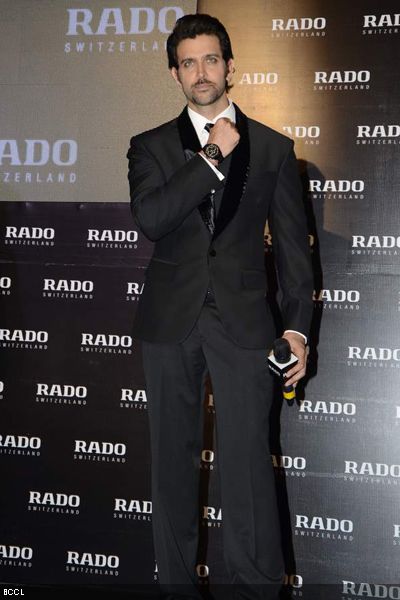 Hrithik Roshan shows off his watch during the launch of Rado watch collection, held in Mumbai on January 29, 2013. (Pic: Viral Bhayani)