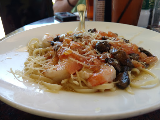 Seafood Restaurant «Sanibel Seafood Grille», reviews and photos, 2499 Periwinkle Way, Sanibel, FL 33957, USA