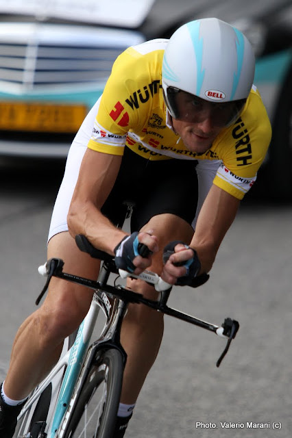 IMAGE: https://lh4.googleusercontent.com/-ziMRcT_RWrA/TfSlyqeN5NI/AAAAAAAAGV0/b9ISTwm0acE/s640/IMG_2729.JPG