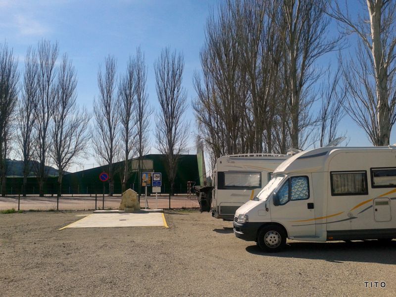 Nouvelles aires pour les camping-cars en Espagne 20130413_170643