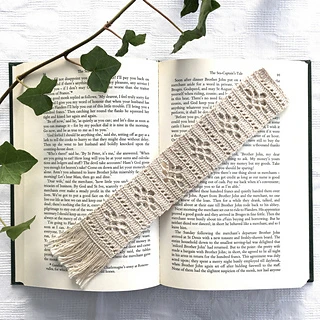 crochet bookmark made from thread