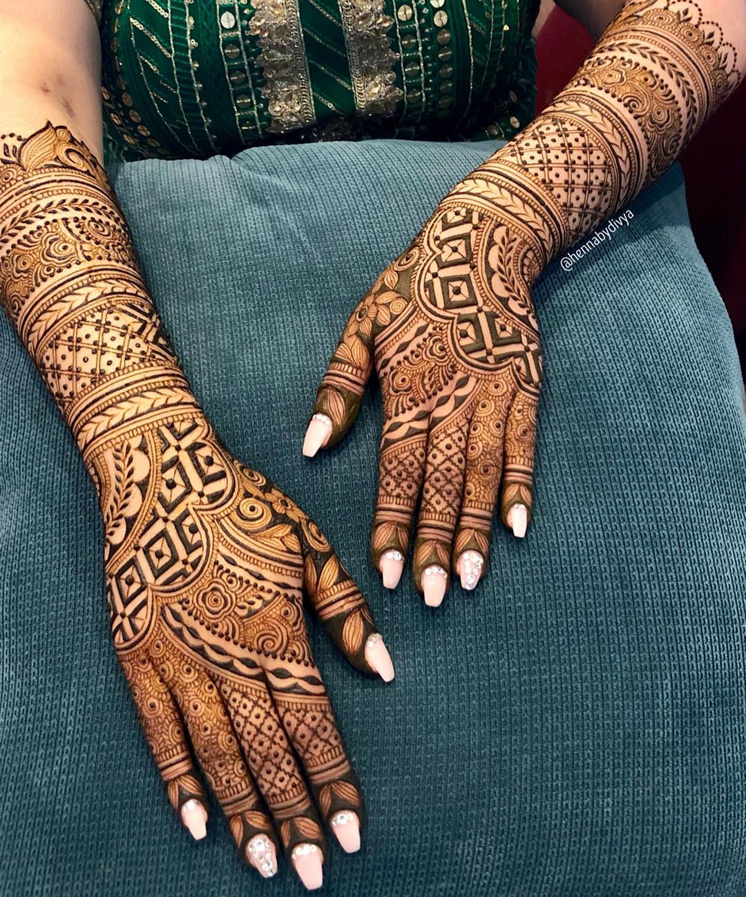 50+ Newest Bridal Mehndi Designs for Hands & Legs to Flaunt on ...