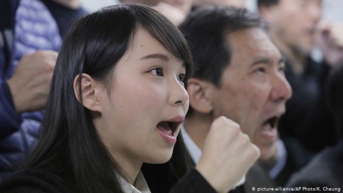 Agnes Chow (picture-alliance/AP Photo/K. Cheung)