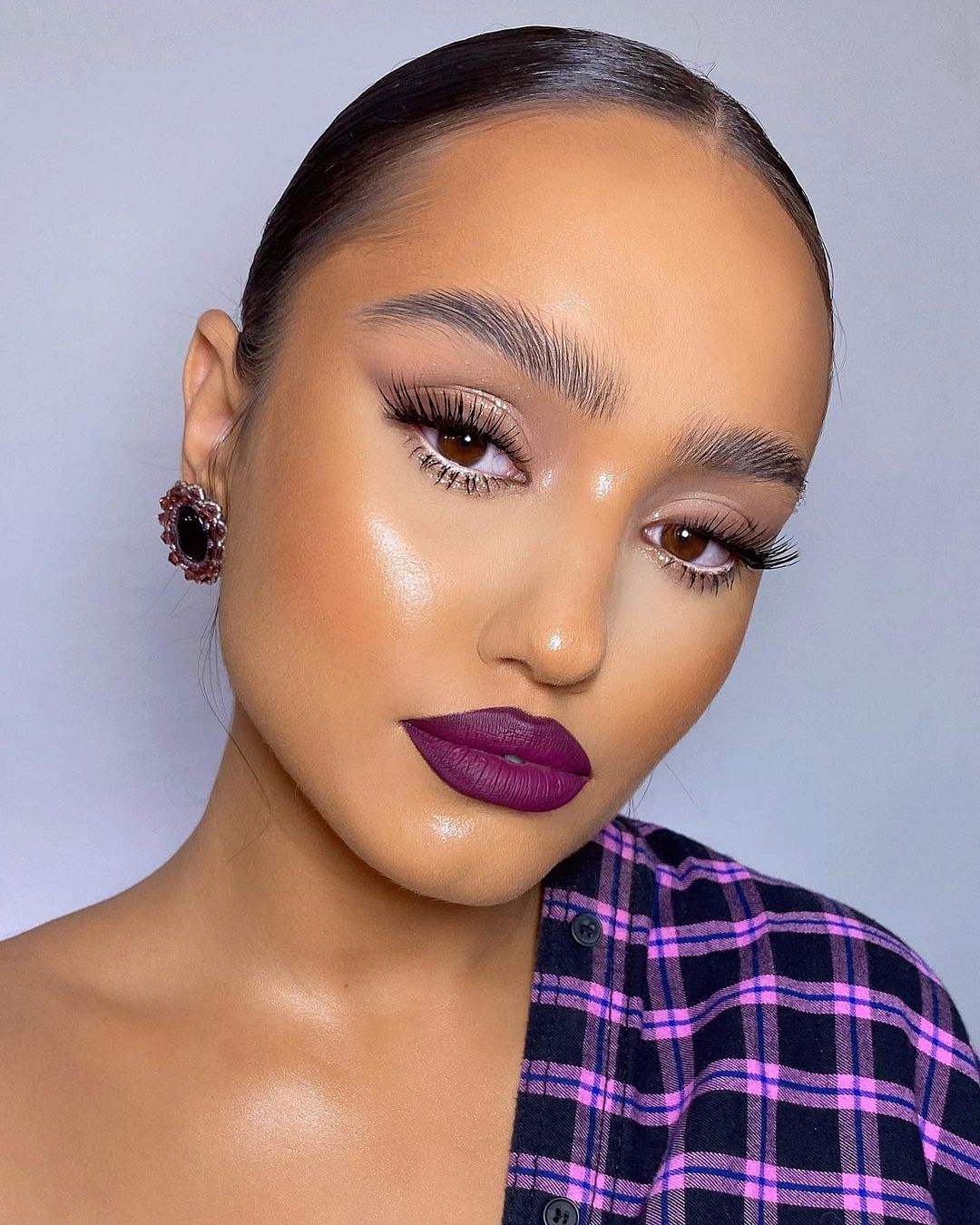 These 10 Lipstick Colors Look With A Purple Dress | DOV