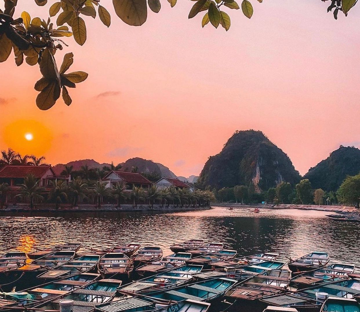 Sunset in Trang An, Ninh Binh