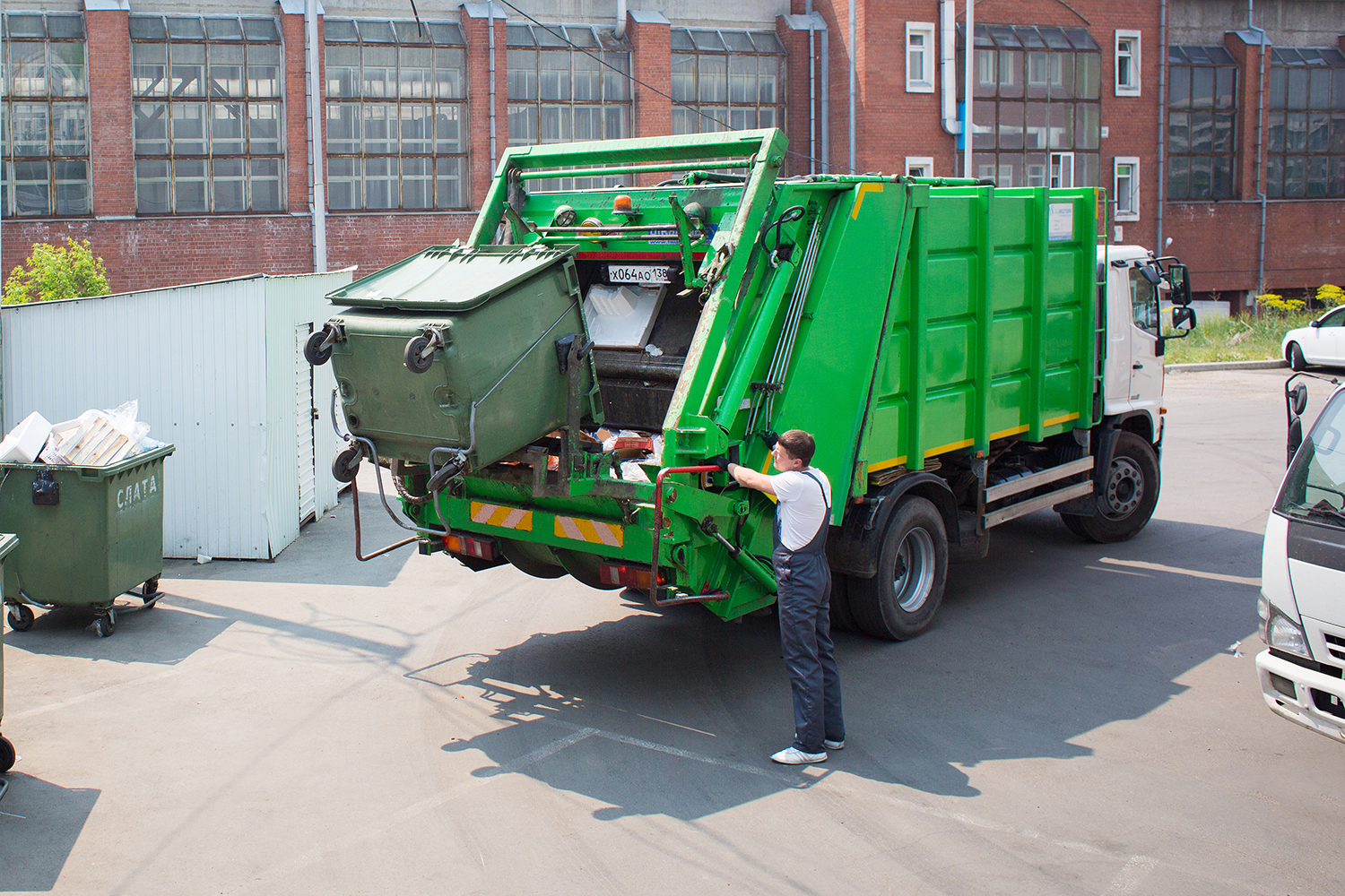 Эко-Альянс Улан-Удэ вывоз ТБО. ТКМ 431 мусоровоз. Мусоровоз ко-416. Waste Management мусоровоз.