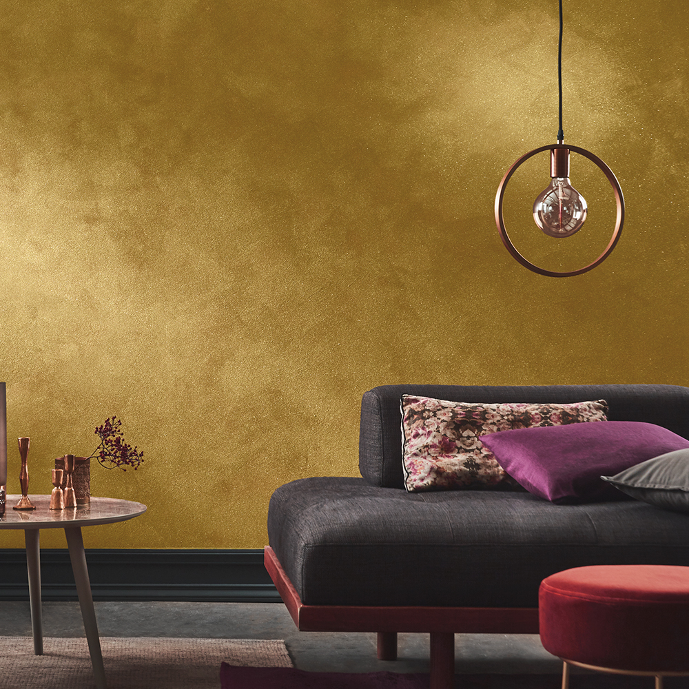 sơn nhũ vàng giúp không gian phòng khách thêm phần sang trọng và hiện đại