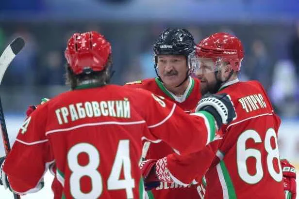 Nhà độc tài Lukashenko vẫn hay quảng bá hình ảnh của mình là một người thân thiện, gần gũi quần chúng