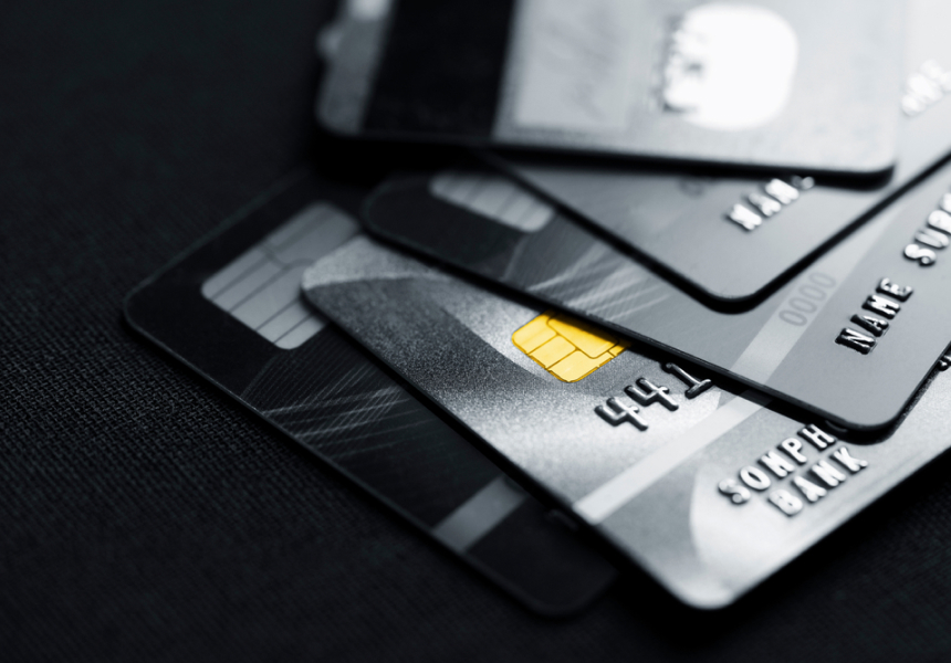 Điều kiện chuyển đổi thẻ từ sang thẻ chip là gì? Có mất phí không