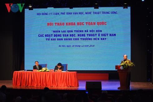 can hieu dung ve xa hoi hoa cac hoat dong van hoc- nghe thuat  hinh 3