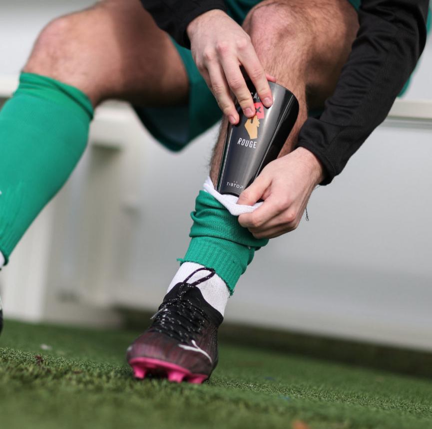 Las espinilleras, equipamiento fundamental de todo fútbolista - Fuenlabrada  Falcons