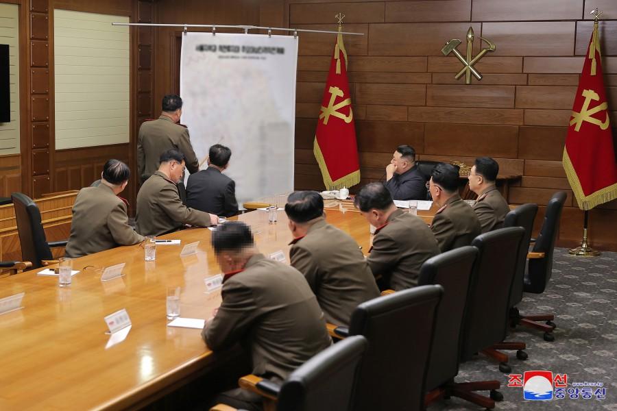 6th Enlarged Meeting of 8th Central Military Commission of WPK Held
